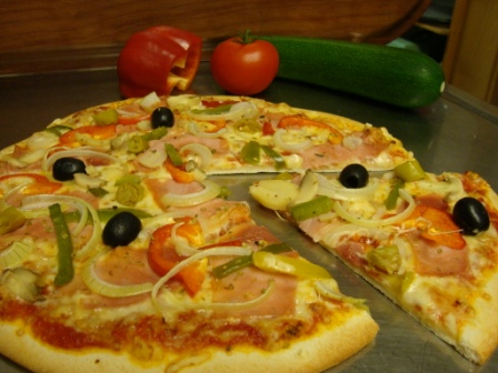 Salate & Pizzen 015
